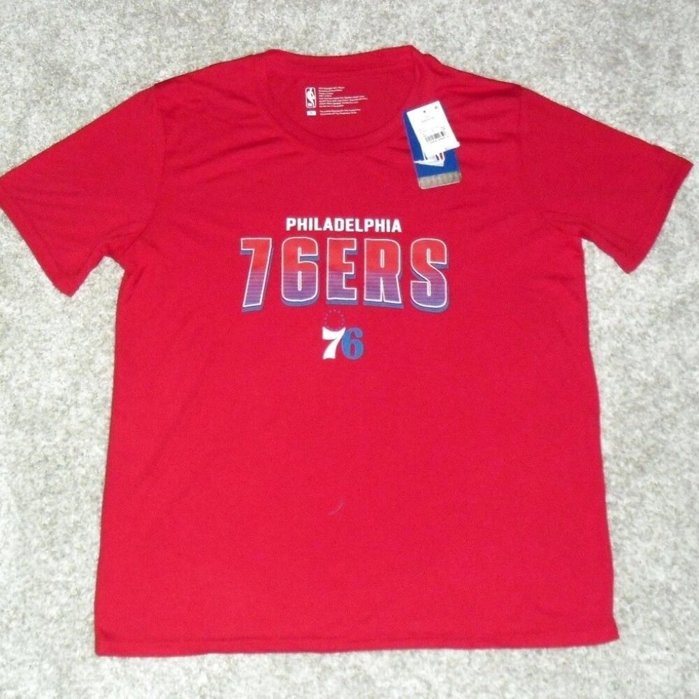 Philadelphia 76ers Womens Short Sleeve Red T-Shirt Top Sz. Medium New Nba